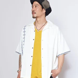 Chemise en coton brodée