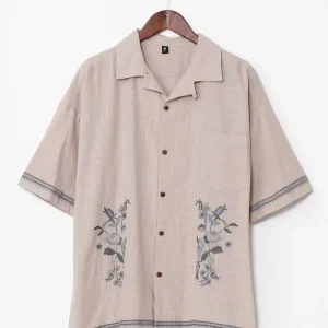 Chemise en coton flammé à broderies florales