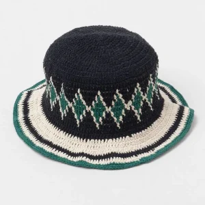 Bonnet en coton tricoté à la main