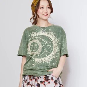 T-shirt délavé à l'acide de style vintage