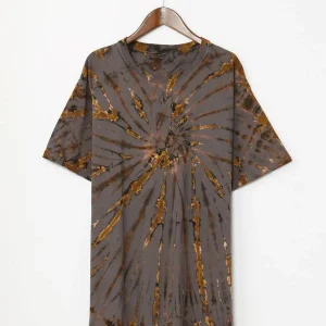 T-shirt tie-dye à base de fibres