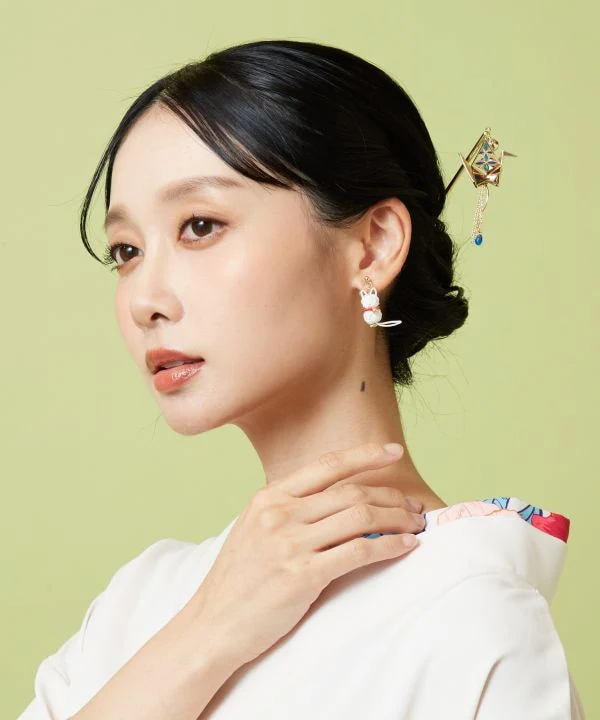 Épingle à cheveux KANZASHI en forme de grue en origami métallique – Image 6